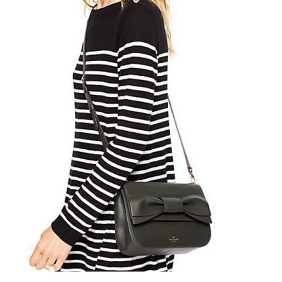 kate spade Handbags - Kate Spade Olive Crossbody